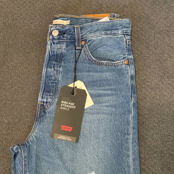 NWT Levi's Ribcage Straight Ankle Women's Jeans - Picture 8 of 13